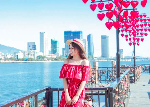 Discover the Best of Central Vietnam: 3 Days 2 Nights | Da Nang – Hoi An – Da Nang