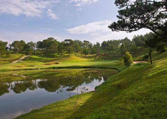Golfing in Nha Trang & Dalat - 4 Days: Diamond Bay Golf Resort, Vinpearl Golf Club,  Dalat Palace Golf Club