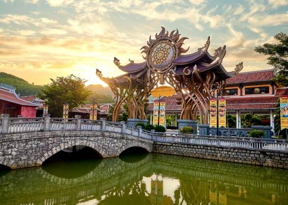 4D3N Danang + Hoi An (Day Trip) + Sunworld Bana Hils 