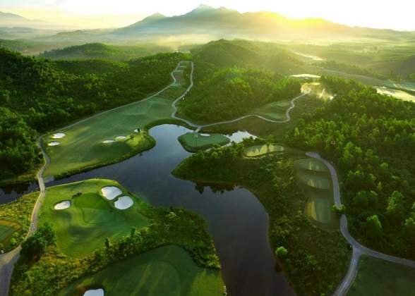 My Khe Da Nang Golf Package 3 Days 2 golf clubs and 5 star hotel