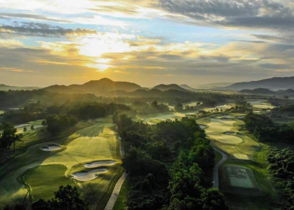 Vietnam Central Coast Golf Discovery - 4 golf courses - 5 star hotel